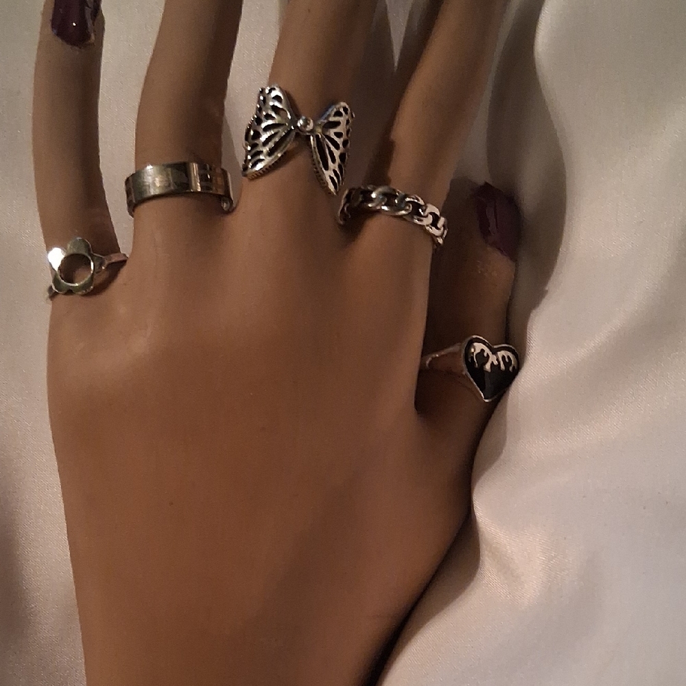 Chic Silver Butterfly and Heart Ring Set